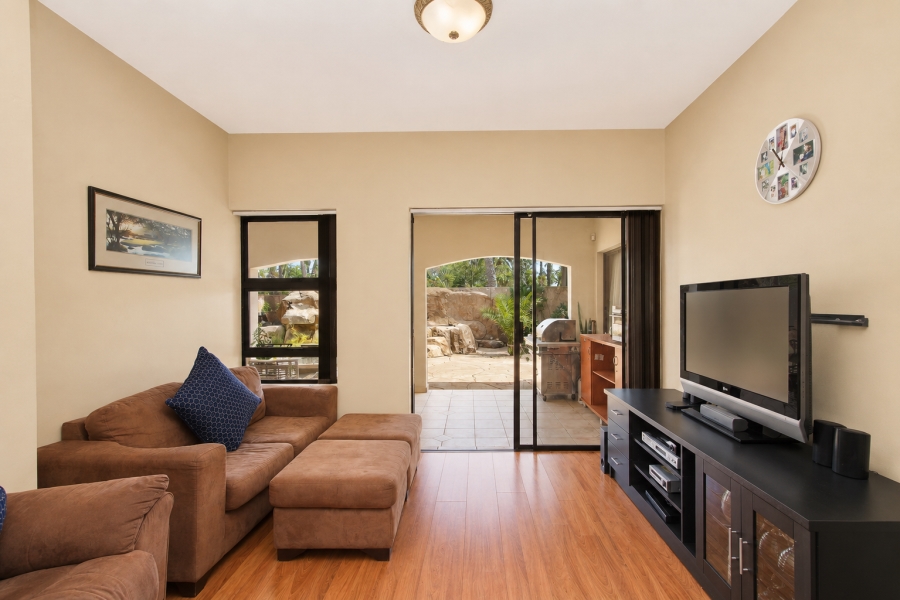 6 Bedroom Property for Sale in Sunset Beach Western Cape